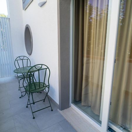 Suite 14 Scalea Exterior foto