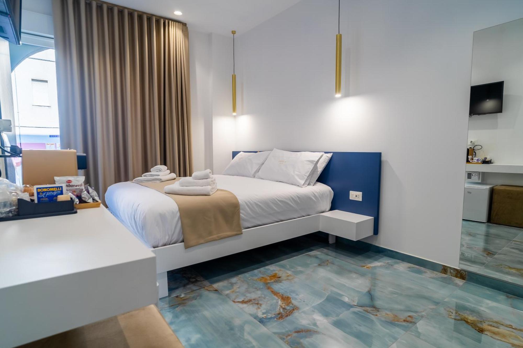 Suite 14 Scalea Exterior foto